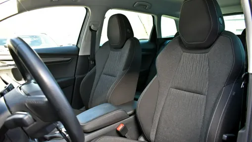 SKODA Karoq -