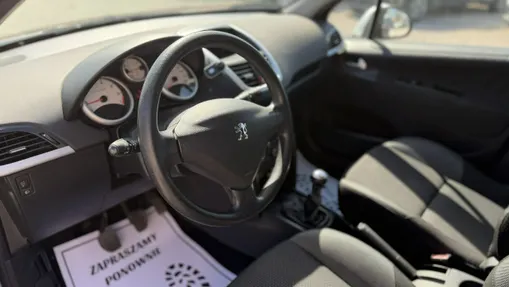 PEUGEOT 207 -