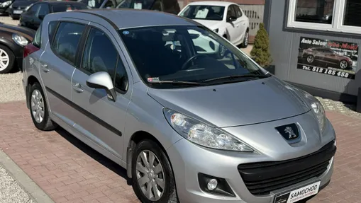 PEUGEOT 207 -