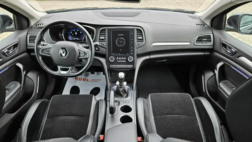RENAULT Megane -