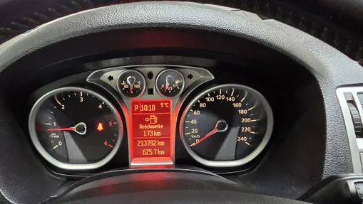 FORD Kuga -