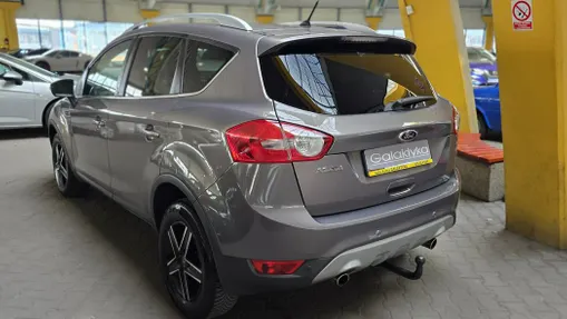 FORD Kuga -