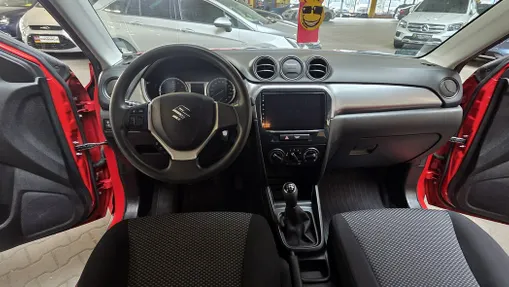 SUZUKI Vitara -