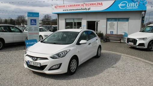 HYUNDAI i30 -