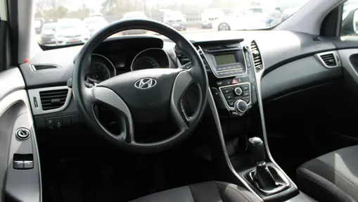 HYUNDAI i30 -