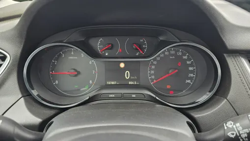 OPEL Grandland X -