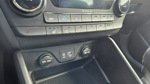 HYUNDAI Tucson -