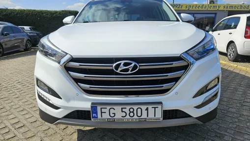 HYUNDAI Tucson -