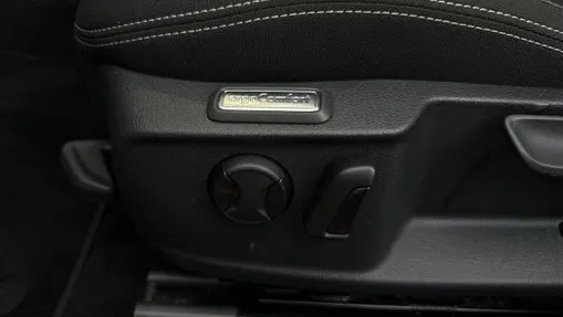 VOLKSWAGEN Passat -