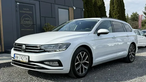 VOLKSWAGEN Passat -