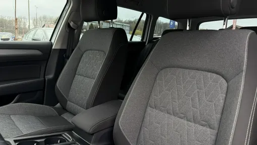 VOLKSWAGEN Passat -