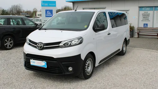 TOYOTA Proace -