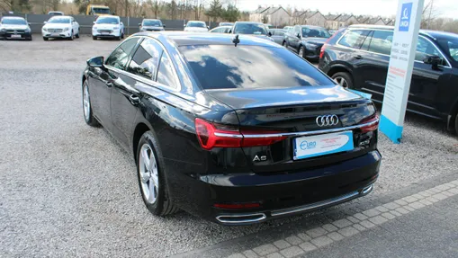 AUDI A6 -