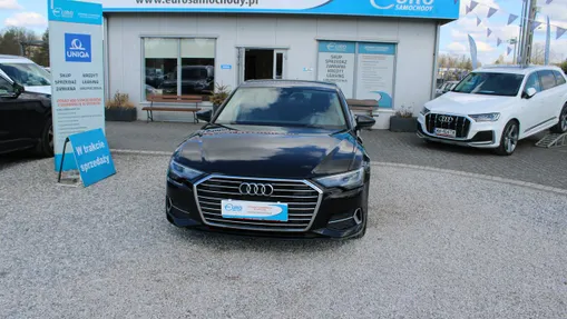 AUDI A6 -
