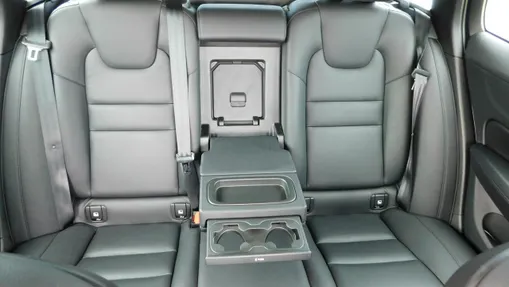 VOLVO V60 -