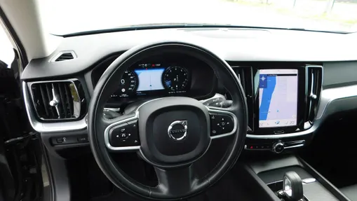 VOLVO V60 -