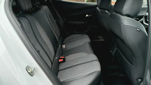 PEUGEOT 2008 -