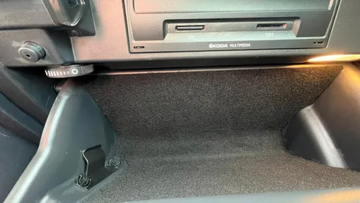 SKODA Karoq -