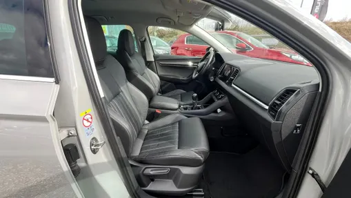 SKODA Karoq -