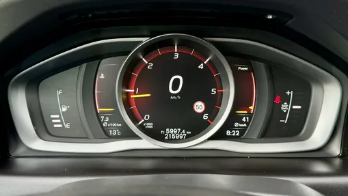 VOLVO XC60 -