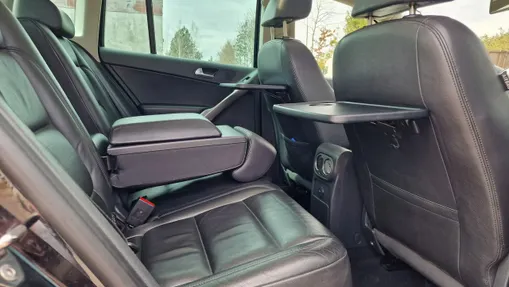 VOLKSWAGEN Tiguan -