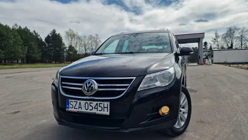 VOLKSWAGEN Tiguan -
