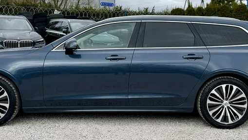 VOLVO V90 -