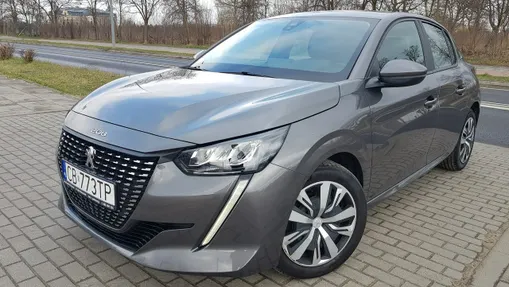 PEUGEOT 208 -