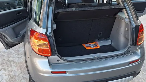 SUZUKI SX4 -