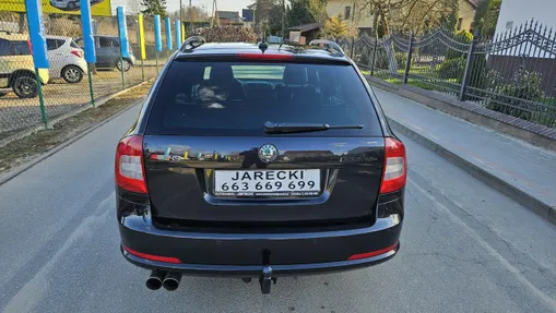 SKODA Octavia -