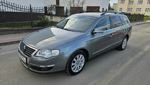 VOLKSWAGEN Passat -