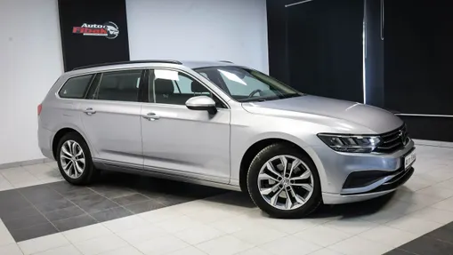 VOLKSWAGEN Passat -