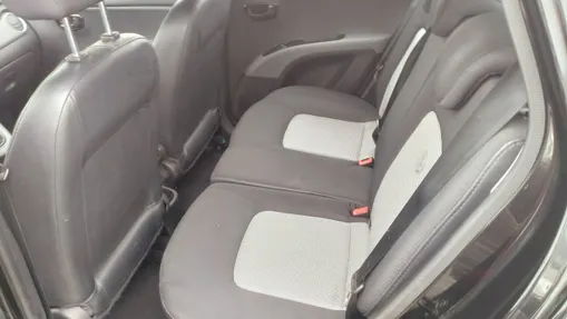HYUNDAI i10 -