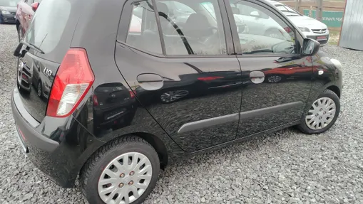 HYUNDAI i10 -