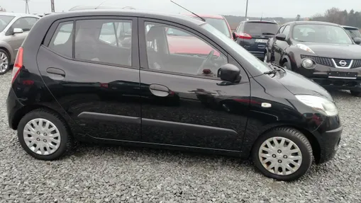 HYUNDAI i10 -