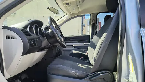 DODGE Caravan -