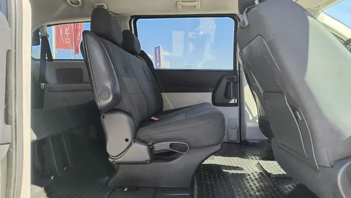 DODGE Caravan -