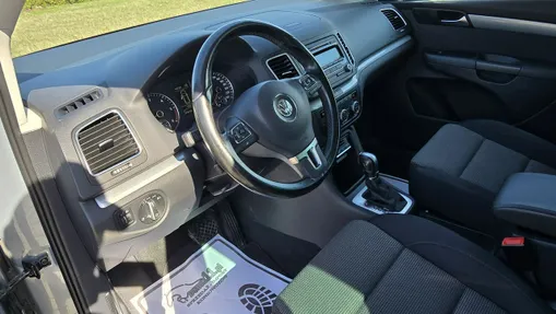 VOLKSWAGEN Sharan -