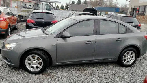 CHEVROLET Cruze -