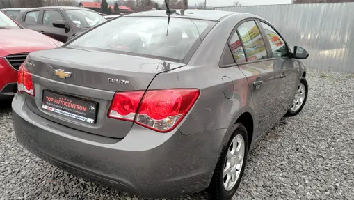 CHEVROLET Cruze -