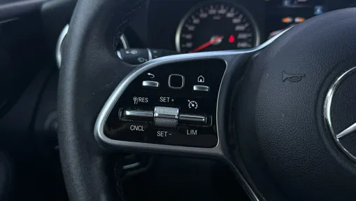MERCEDES-BENZ GLC -