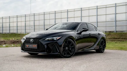 LEXUS IS -