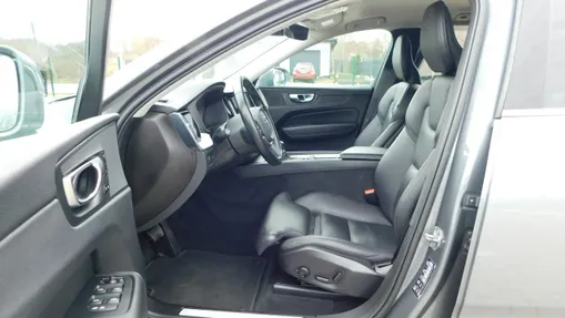 VOLVO XC60 -