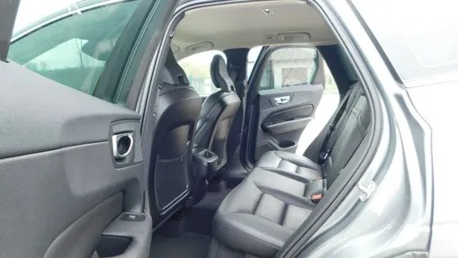 VOLVO XC60 -