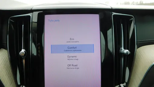 VOLVO XC60 -