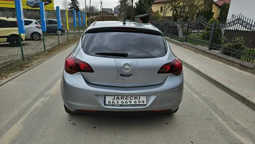 OPEL Astra -