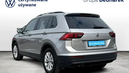 VOLKSWAGEN Tiguan -