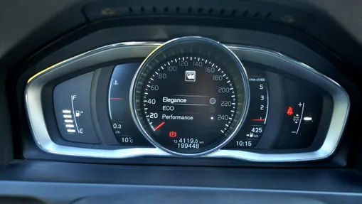 VOLVO V60 -