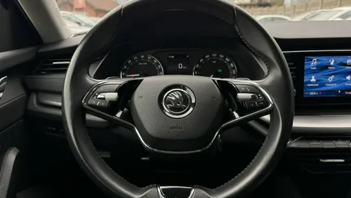 SKODA Octavia -