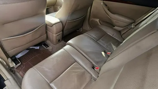 TOYOTA Avensis -